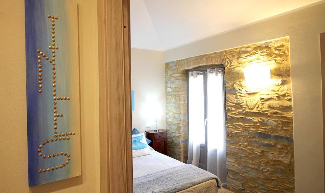 Cabane Bed And Breakfast Garlenda Buitenkant foto