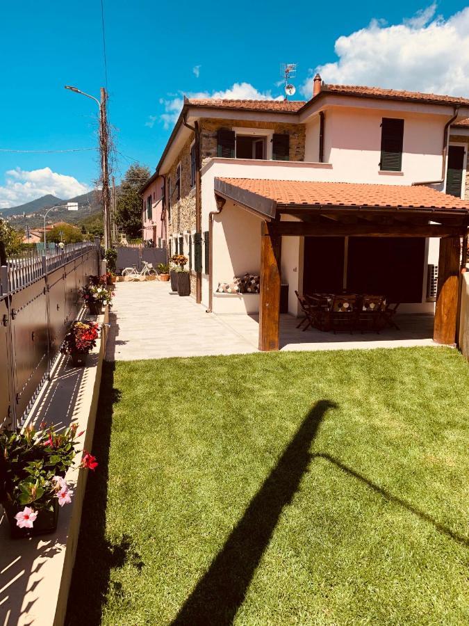 Cabane Bed And Breakfast Garlenda Buitenkant foto