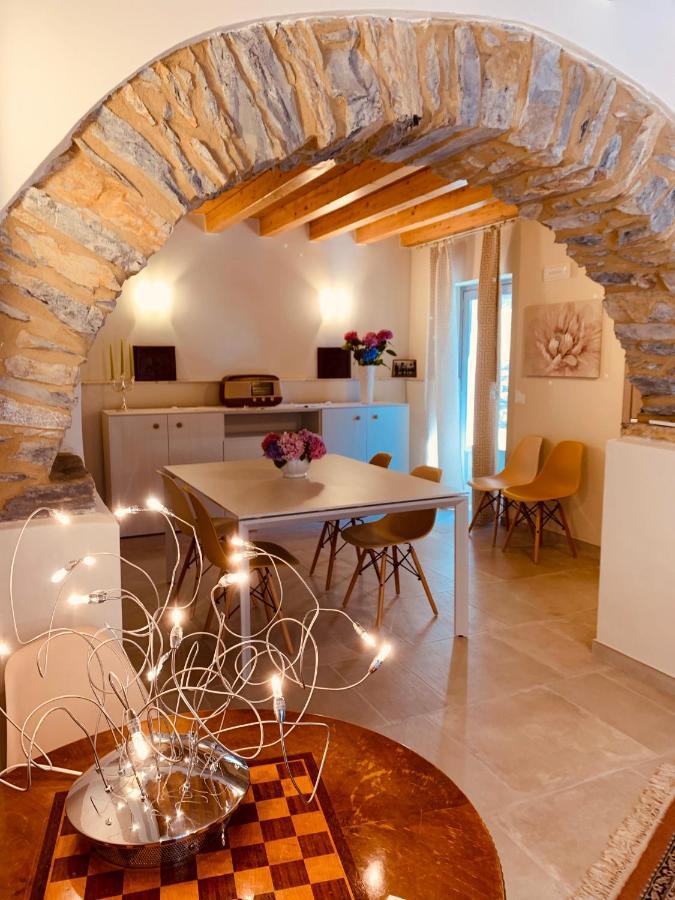 Cabane Bed And Breakfast Garlenda Buitenkant foto